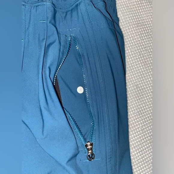 Women’s Lululemon Athletica Run With Rover Pant Alberta Lake size 6 (lined) - Picture 3 of 16